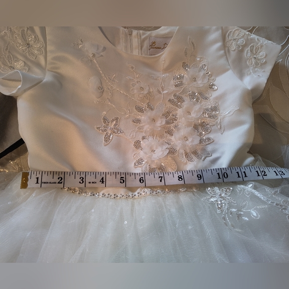 Princess Daliana beautiful elegant girl's white dress - Picture 14 of 15